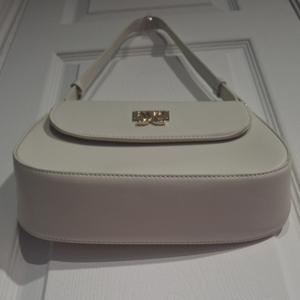 🎄Gluci Elegant White/Eggshell Shoulder Bag🎄 - Picture 4 of 12